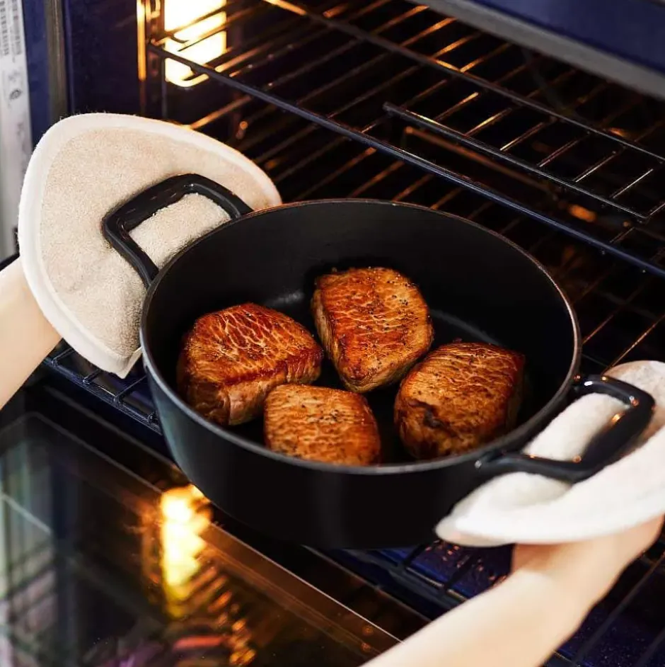 Enameled Cast Iron, Dutch Oven With Lid And Acacia Wood Trivet, 6 Quart>All-Clad Outlet