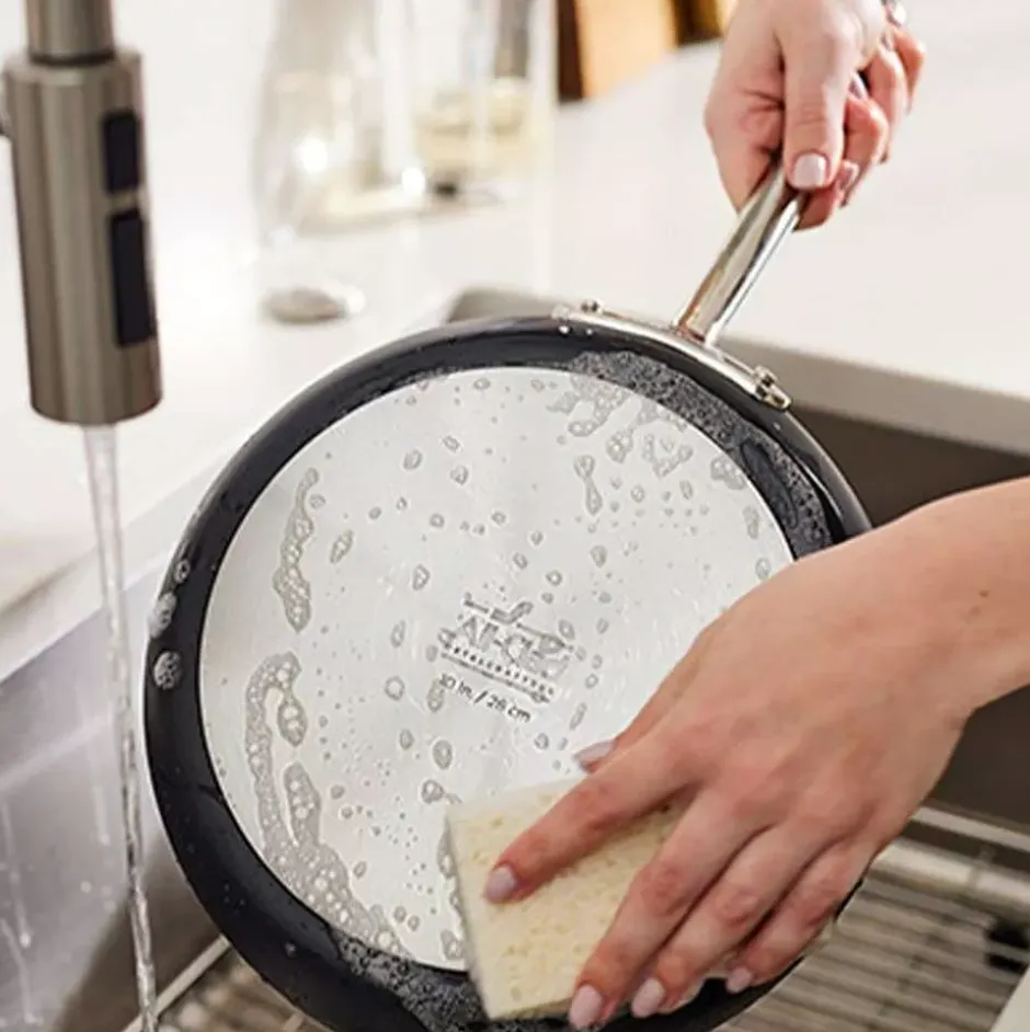 Ns Pro Nonstick Cookware, Essential Pan, 6 Quart With Lid>All-Clad Hot