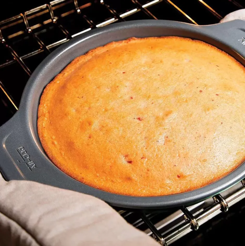 Pro-Release Nonstick Bakeware, Round Cake Pan, 9 Inch>All-Clad Hot